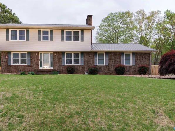 1903 Garner St, Scottsboro, AL 35769