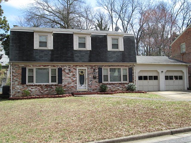 1st image of 226 Lady Astor Pl