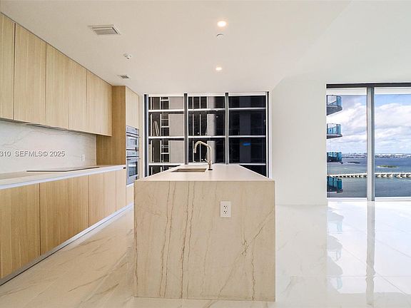 2nd image of 700 NE 24th St #4201