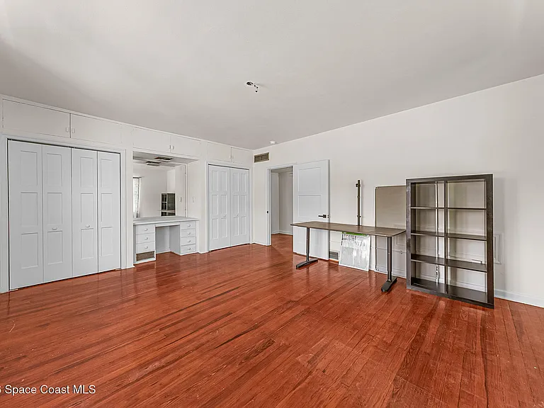 1008 E Strawbridge Ave — Photo 18