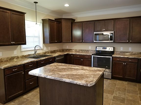 3rd image of 8143 Cambridge Reserve Dr