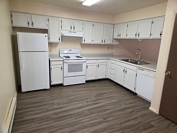 5th image of 1345 Branson Ave APT 7C
