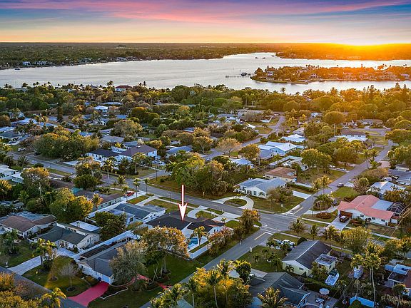 3rd image of 1607 Seabrook Road