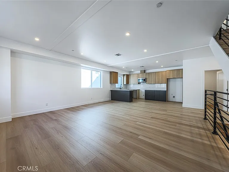 1237 N Orange Dr #B — Photo 20