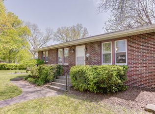 1504 Lindenthal Ave, Highland, IL 62249