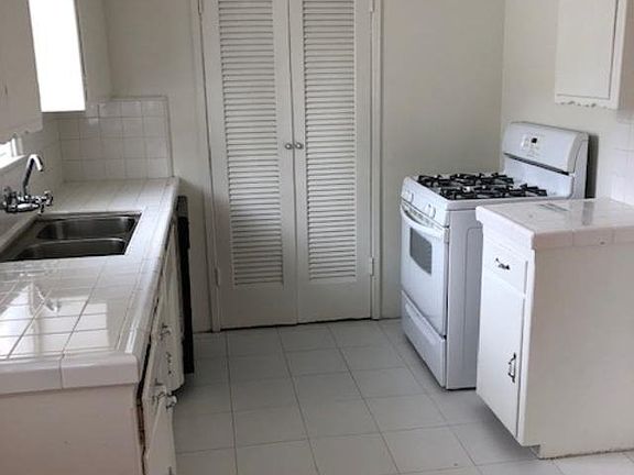 2nd image of 14534 Margate St #24