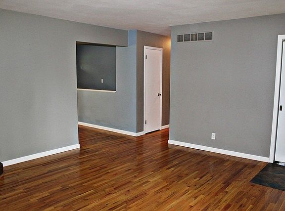 5th image of 1908 Belmont Blvd