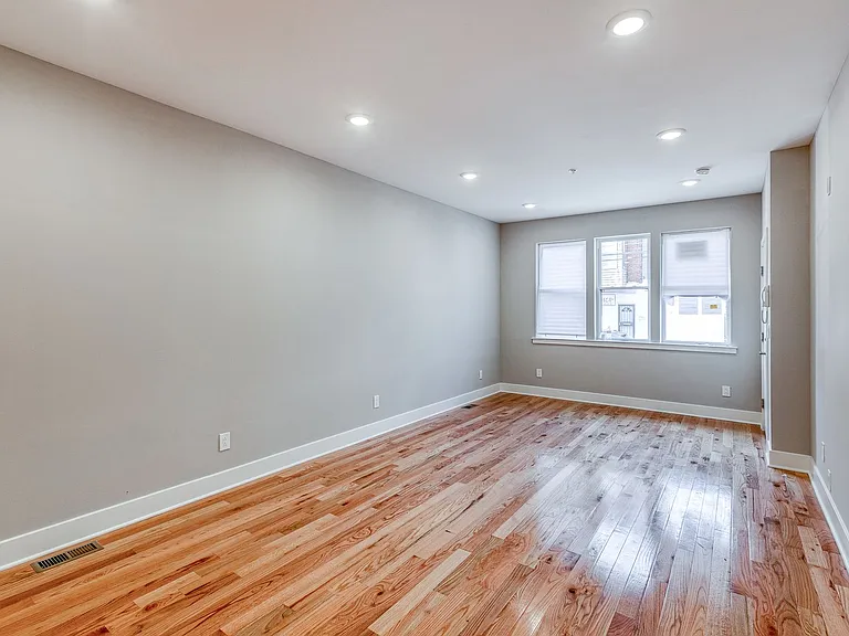 Brand New Luxury Apartments Brewerytown — Photo 8