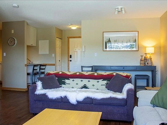 3rd image of 1105 Henry Rd #106