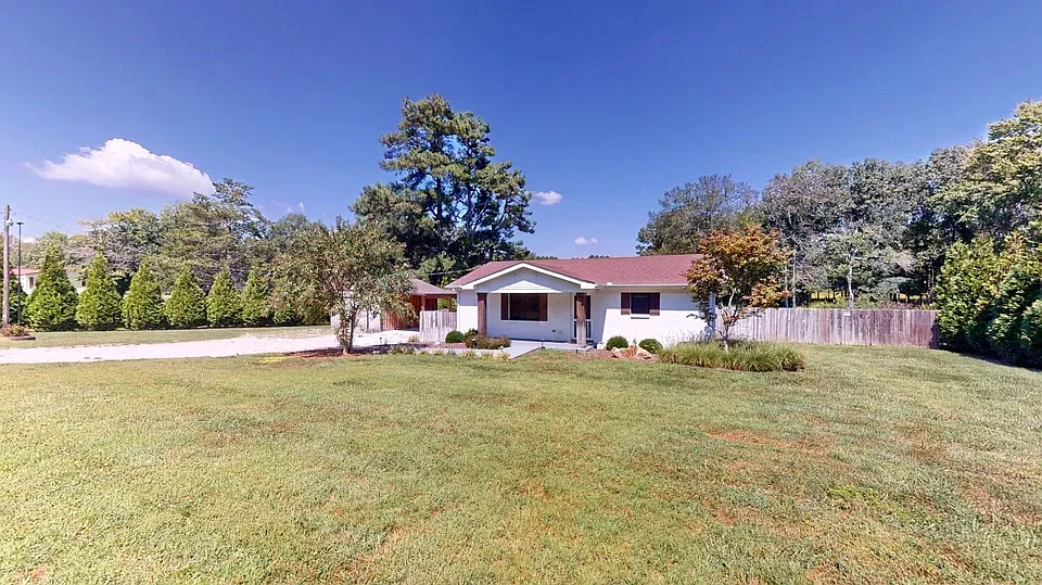 3 bed, 1118 sqft, $2,500 — Photo 1
