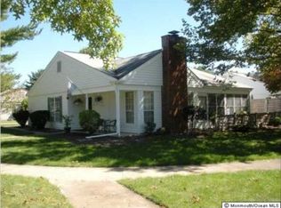 612 Devonshire Ln, Manchester, NJ 08759