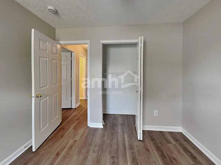 8074 Sydney Ln — Photo 12