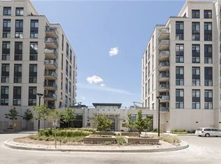 12 Woodstream Blvd UNIT 813, Vaughan, ON L4L 8C3