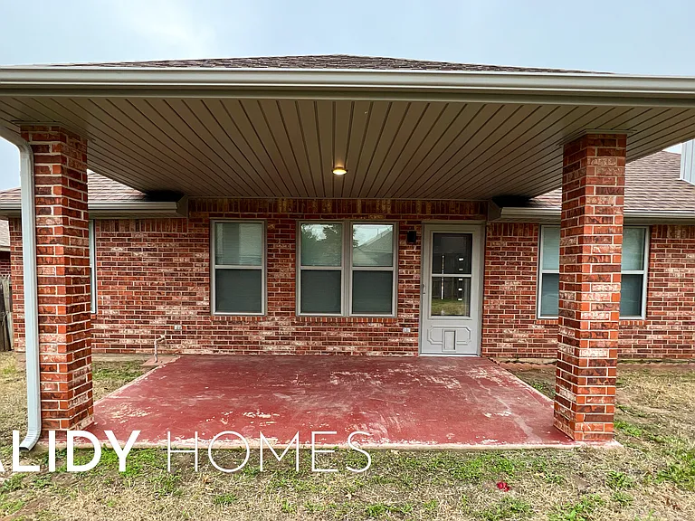5921 SE 88th St — Photo 40