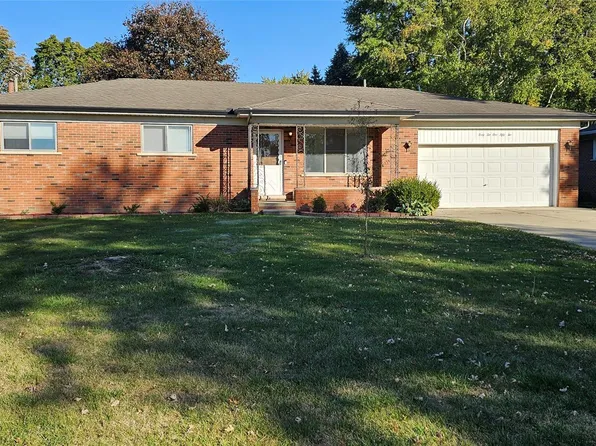 42152 Tessmer Dr, Sterling Heights, MI 48314