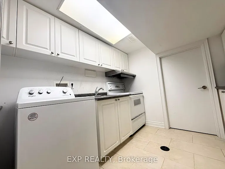 39 Shamokin Dr #LOWER — Photo 11