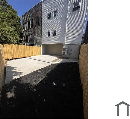 132 4th Ave — Photo 8