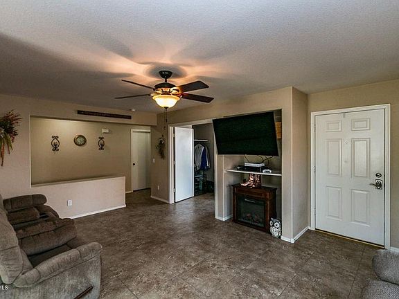 2nd image of 15133 W Honeysuckle Ln