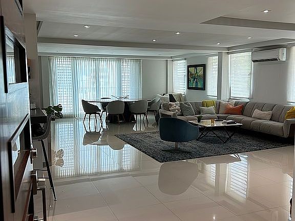 Beautiful Open Floor Plan