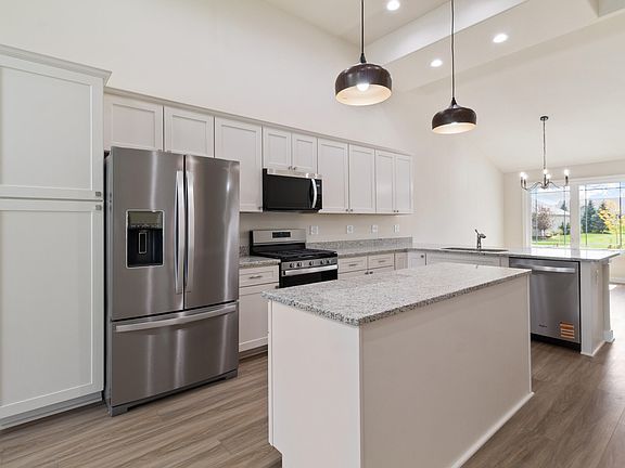 5th image of 10691 Walnut Dr
