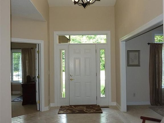 4th image of 1746 Haley Dr