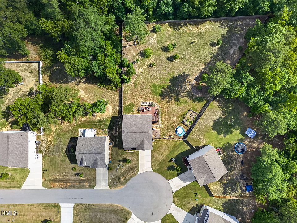 1st image of 159 Weatherstone Ln