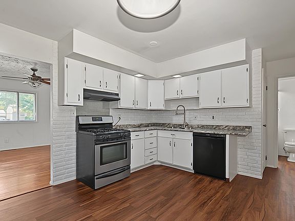 5th image of 3827 Wade Rd