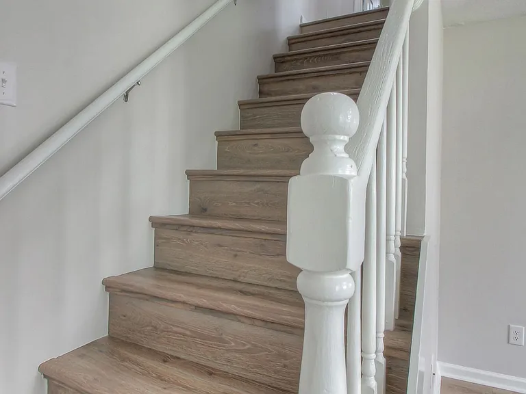 350 Beechcroft Rd #6 — Photo 11