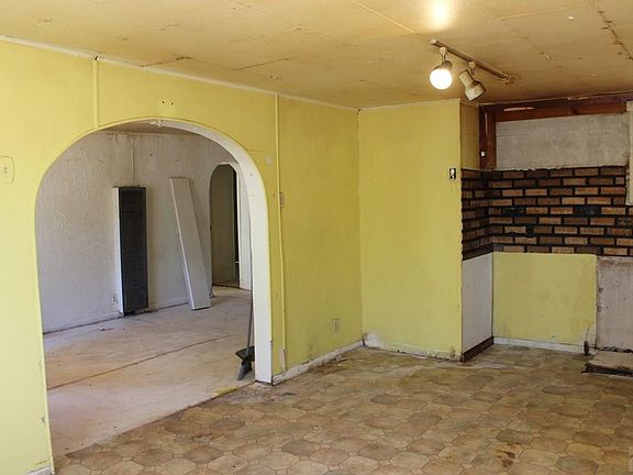5th image of 1713 San Juan St