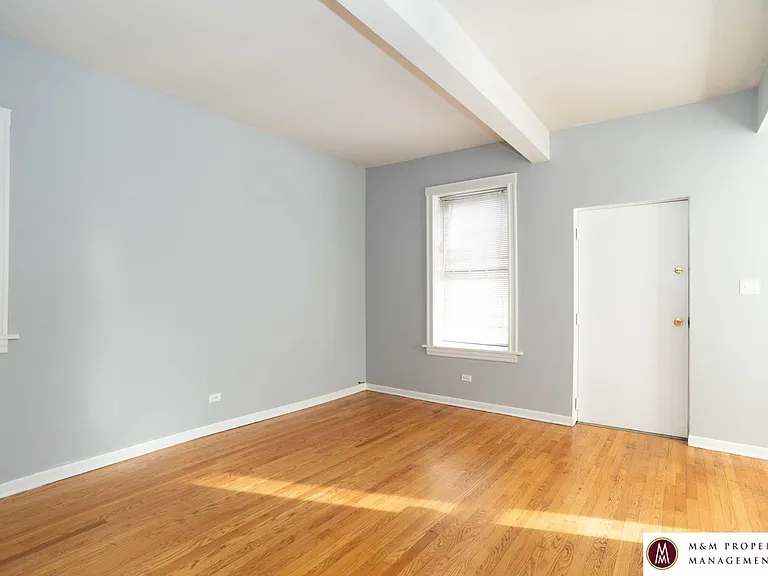 811 S Bishop St — Photo 4