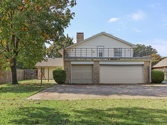 2nd image of 3533 Teakwood Ln