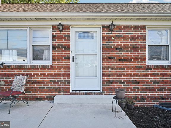 4th image of 328 Pedricktown Rd