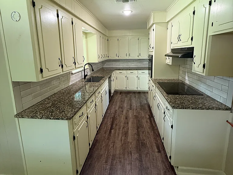 Arnold Dr — Photo 19