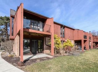 2405 Packard St APT 41D, Ann Arbor, MI 48104