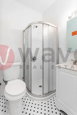 Rented by Wave Real Estate Group | media 5