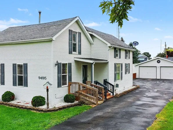 9495 Ash St, New Lothrop, MI 48460
