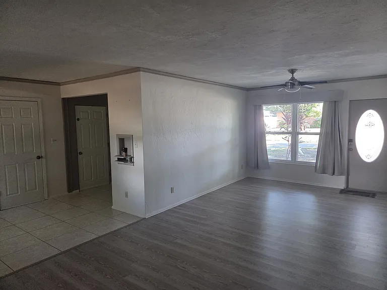 3056 Browning St — Photo 12