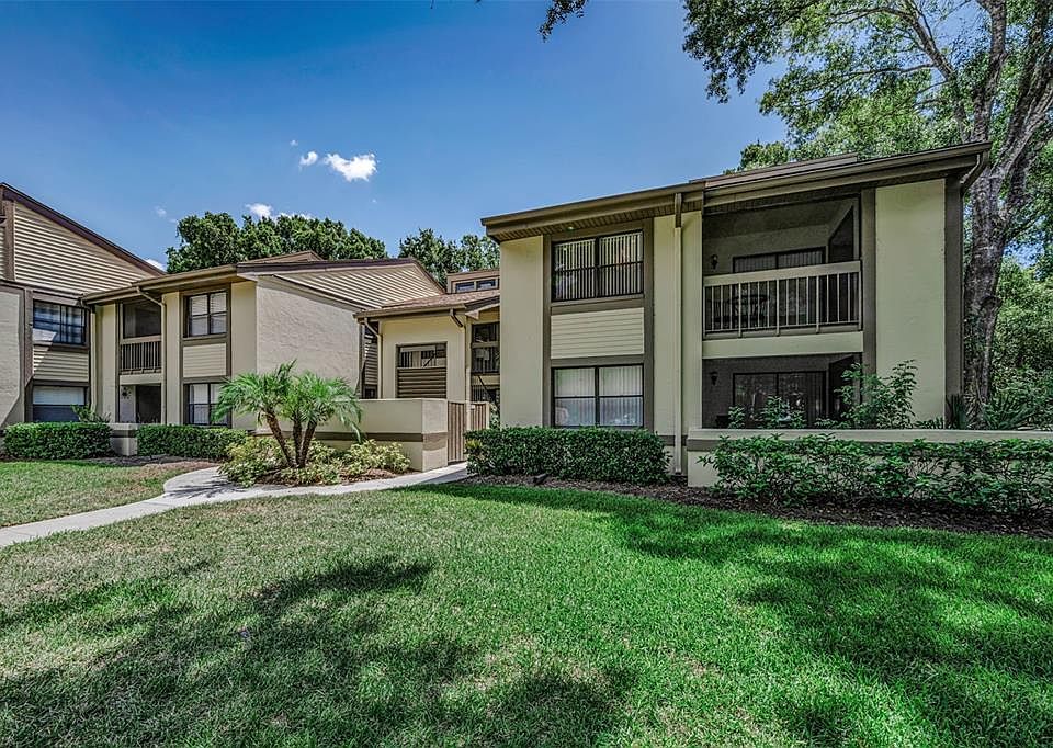 1st image of 124 WOODLAKE WYNDE #0