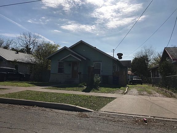 3rd image of 1514 W Craig Pl
