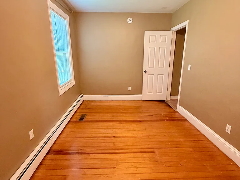 1561 Cranston St #1 — Photo 11