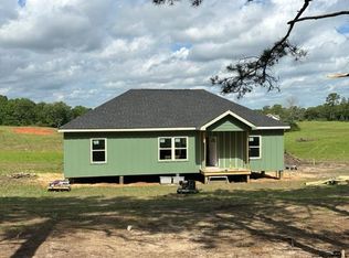 6 Fred Johnson Rd, Carriere, MS 39426