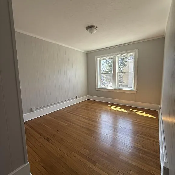 476 Locust St — Photo 6