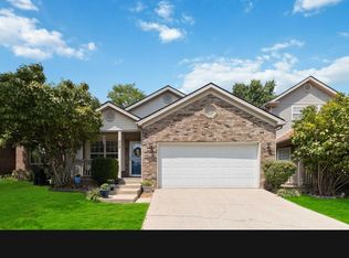 717 Graftons Mill Ln, Lexington, KY 40509