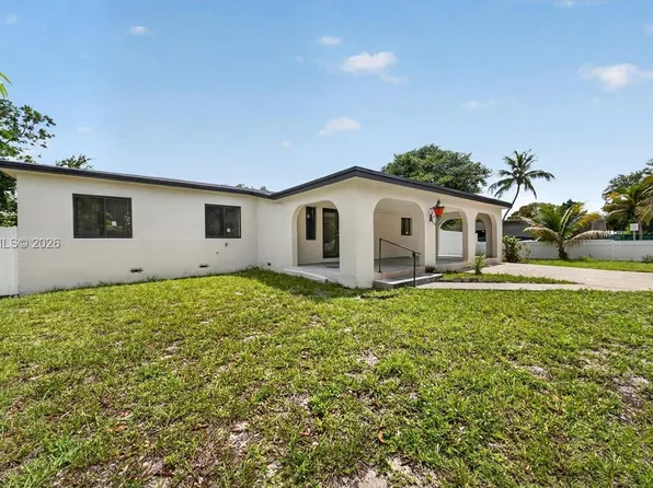 900 W Superior St, Opa Locka, FL 33054