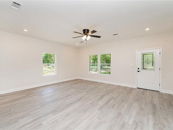 3rd image of 28527 Berry Todd Rd