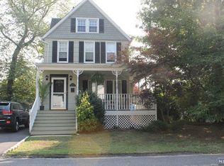 21 Blauvelt Ave, Dumont, NJ 07628
