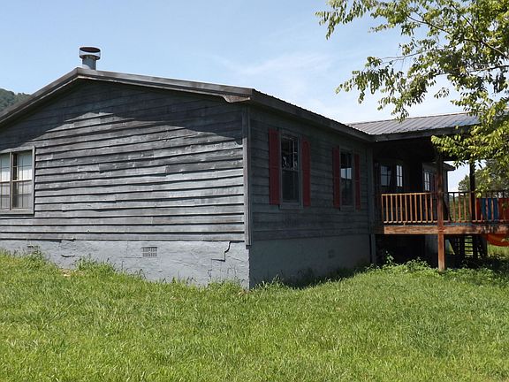3rd image of 185 Dunn Hill Ln