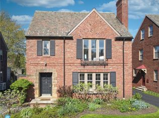 2564 Traymore Rd, University Heights, OH 44118