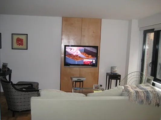 Rented by Citi Habitats | media 35