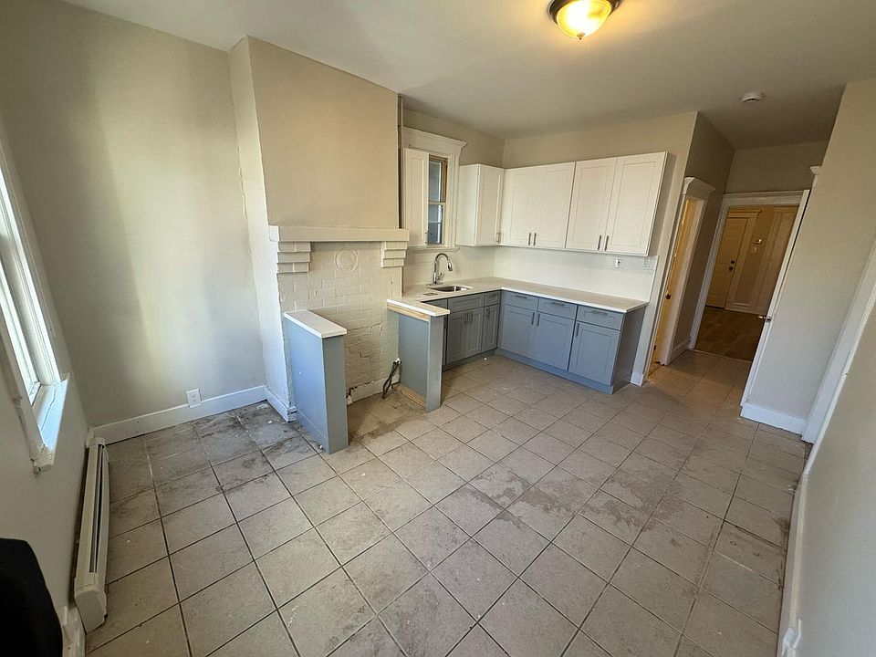1st image of 144 S 10th St #1A